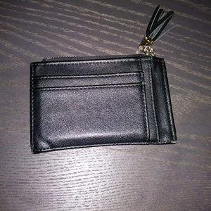 Card holder with zipper